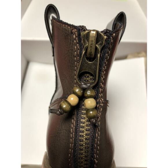 Womens American Rag Western Style Ankle Boot with Beaded Zip Back Brown 8M - Picture 9 of 11